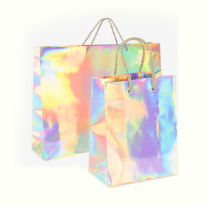 Advertising-Glitter-Hologram-bags-Silver-Foil-premium-paper-gifts-packaging-bags -handle-with-rope-flat-wholesale-mfg