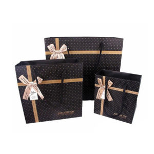Boutique-luxury-UV-paper-chocolate-bags-with-ribbon-Shopping-Packaging-Carrier-Paper-apparel-Bags-with-satin-handle-wholesale