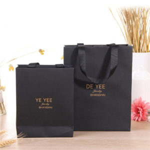 Boutique-luxury-black-hot-stamping-paper-perfume-bags-Shopping-Packaging-Carrier-Paper-apparel-Bags-with-satin-handle-flat-rope