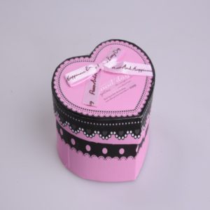 Custom-premium-heart-shape-emossed-paper-chocolate-box-set-packaging-with-ribbon-stain-pull-Mardi-Gras-wholesale-mfg