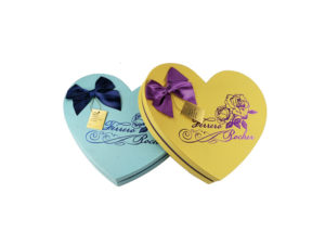 Hear-shape-chocolate-luxury-packaging-boxes-wedding-party-gifts-custom-box-packing-mfg-china