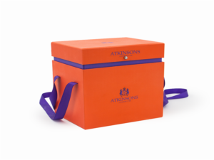 High-quality luxury-custom-flap-gift-cosmetic-box-paper-packaging-with-handle-mfg