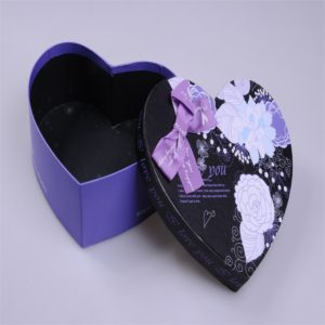 Luxury-hearts-shape-matte-gold-foil-paper-jewelry-gifts-box-set-with-lid-cap-box-patterned-stain-pull-valentine-wholesale-mfg