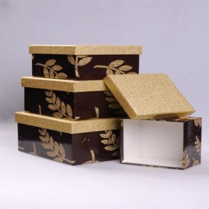 Premium-two-piece-metallic-paper-gifts-box-set- with-lid-embossed-box-christmas-wholesale-mfg
