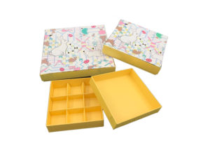luxury-chocolate-box-packaging-tray -PET-sheet-paper-box-folding-magnetic-closure-packaging-mfg-China