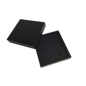 luxury-custom-black-paper-smart phone-charger-box--packaging-spot-uv-paper-top-lid-box-mfg
