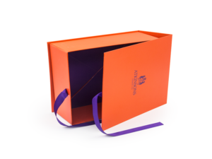 luxury-magnetic-folding_Chocolate_paper-boxes-toyembossed-logo-mfg-China