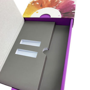 luxury-paper-gift-packaging-magnet-closure-box-lining-foam-packaging-mfg