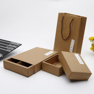 Premium-Custom-Paper-Gifts-Bags-handle-with-twist-rope-brown-kraft-paper-shopping--bags-packaging-Wholesale