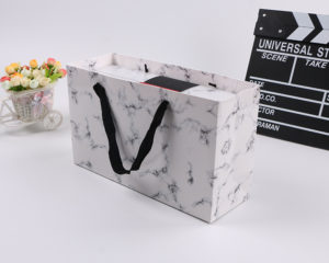 Premium-Custom-Paper-Gifts-Bags-handle-with-twist-rope-white -brown-kraft-merchandise-bags-packaging-Wholesale