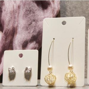Wholesale-Girl-Stud-Earrings-Jewelry-Hangtag-with-die-cut-tags-hook-earring-cards-mfg
