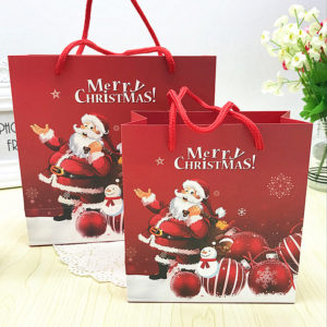 Wholesale-luxury-red-Christmas-paper-shopping-bags-hot-stamping-bag-with-pp-rope -handles-wholesale-mfg