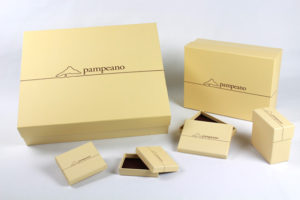 luxury-Custom-rectangle-paper-gifts-boxes-embossed-gold-foil-packaging-with-two-piece-top-bottom-boxes-set-wholesale